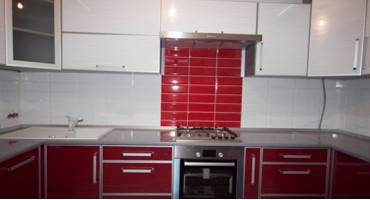 Кухня из пластика 77