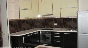 Кухня из пластика 63