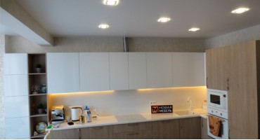 Кухня из пластика 79